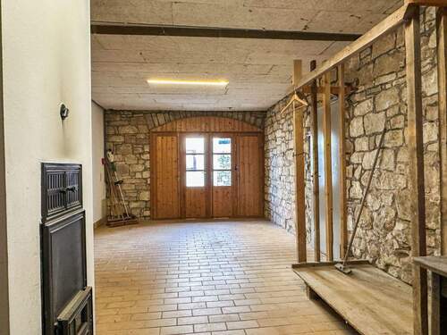 Geräteraum mit Kamin - 