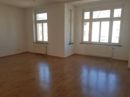 Wohnzimmer - 2 Zimmer Etagenwohnung zum Kaufen in Chemnitz