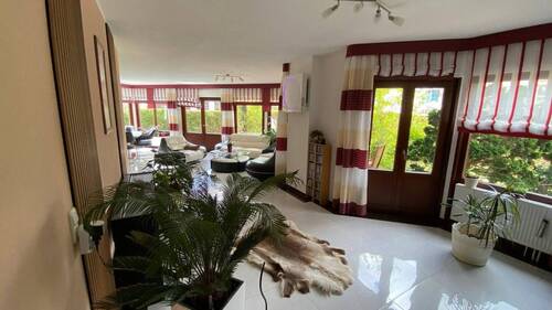 Blick ins Wohnzimmer - 3 Zimmer Einfamilienhaus in Berlin