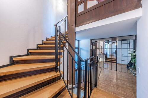 Über den Aufgang geht es in die letzte Einheit - 