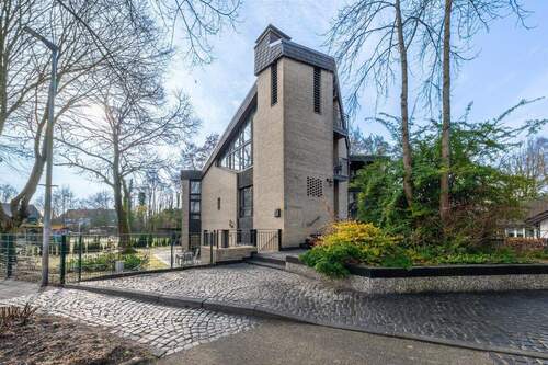 Titelbild - Architektur mit Geschichte - Lichtdurchflutetes Wohnen mit Loft- und Studioflair