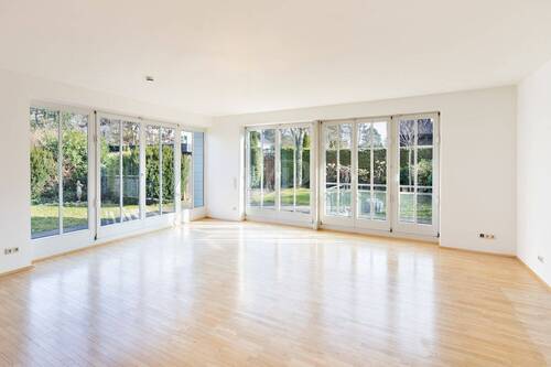 Wohnzimmer - Doppelhaushälfte mit 192,20 m&sup2; in Gräfelfing / Lochham zum Kaufen