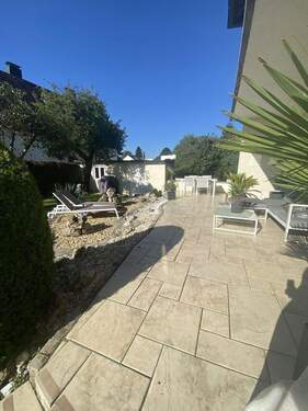 Terrasse - 3,5 Zimmer EG Wohnung sucht Gartenliebhaber. Frisch renoviert, hell & ruhig erfüllt diese Wünsche