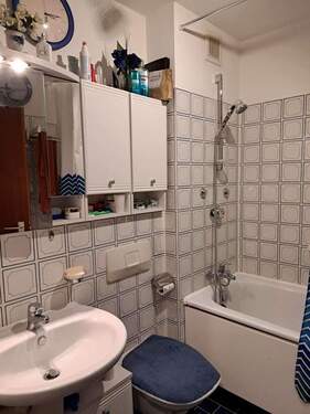 Bad - Etagenwohnung mit 70,00 m² in Stockdorf zum Kaufen