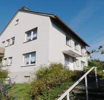 Geräumig - Gepflegt - mit 2 Wohneinheiten, 2 Garagen, Garten, Balkon, Terrasse ... - Schwelm