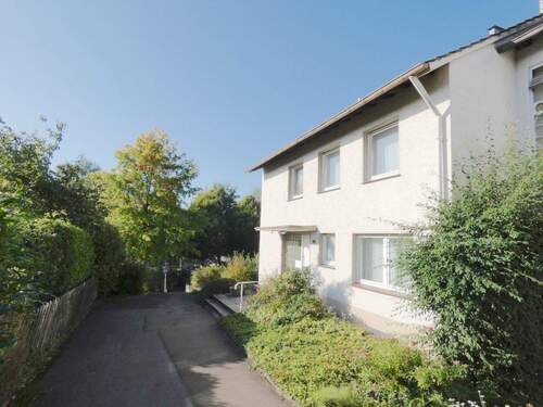 Eingangsseite - 7 Zimmer Reihenendhaus zum Kaufen in Schwelm