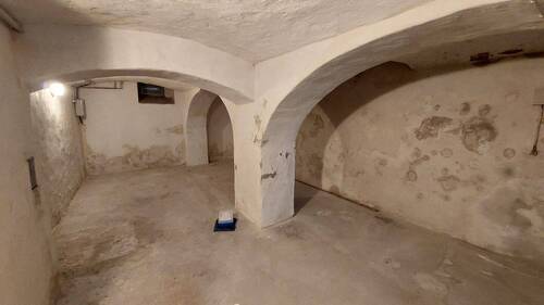 Gewölbekeller - Mehrfamilienhaus, Wohnhaus mit 160,00 m&sup2; in Müncheberg zum Kaufen
