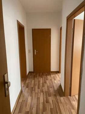 Flur - 2 Zimmer Etagenwohnung zur Miete in Halle