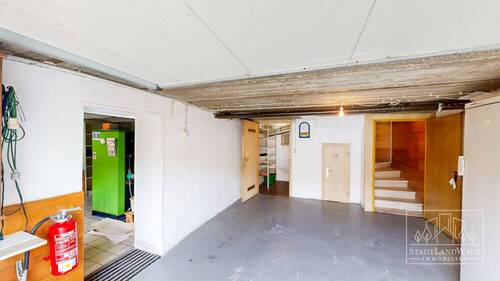 Garage 1 mit Übergang ins OG - 