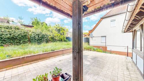 OG - Terrasse und Eingangsbereich - 