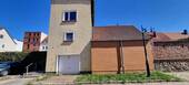Hausrückseite - Garagenzufahrt - 