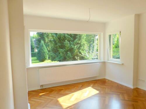 Wohnzimmer - 5 Zimmer Einfamilienhaus zur Miete in Hamburg