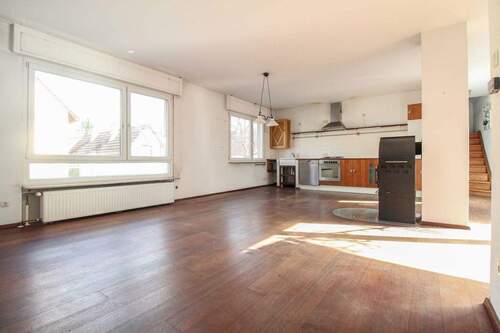 Wohnzimmer_Küche OG - Loftartiges EFH mit Einliegerwohnung & zwei Dachterrassen in Toplage von Mainz-Gonsenheim