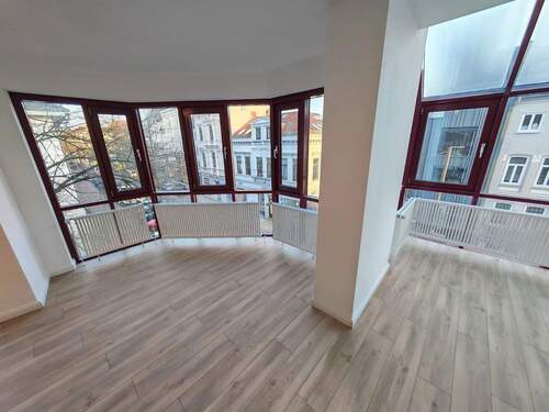 Wohnzimmer - 2 Zimmer Etagenwohnung zum Kaufen in Bremen