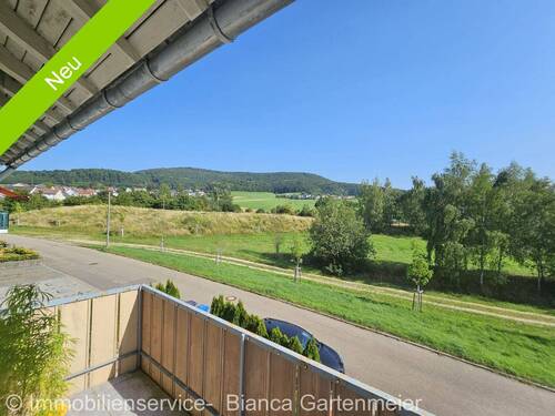 Aussicht - Grundsaniertes Mehrfamilienhaus, 2x Garagen- zum Ausbau vorbereitet! PREIS VB!