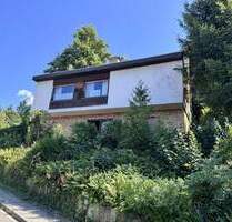 Sanierungsbedürftiges Einfamilienhaus (ca. 150 m2) in Aussichtslage von Lauf