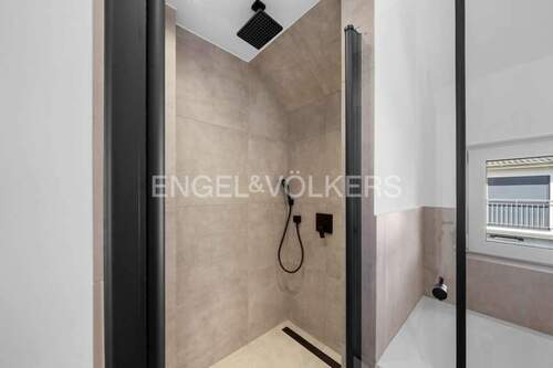 Dusche Bad OG Musterhaus - 