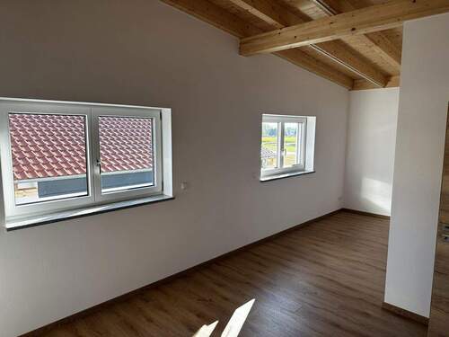 Bild 3 - 4 Zimmer Doppelhaushälfte in Winzer