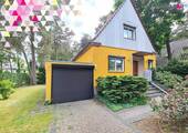 Hausansicht - KÄUFERPROVISIONSFREI! EINFAMILIENHAUS MIT GROSSEN GARTEN ODER BAULAND HINTEN.