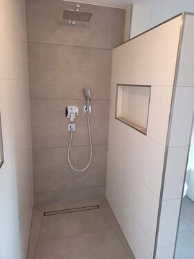 Bad Dusche baugleich Beispiel - 