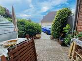 Terrasse + Pkw-Stellplatz - 
