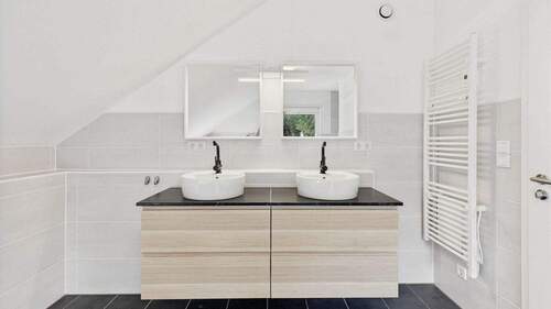 OG großes Tageslichtbad - 