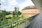 Blick vom Balkon auf das Gasometer - 