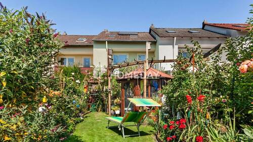 Außenansicht 1 - 6 Zimmer Reihenmittelhaus zum Kaufen in Seelze