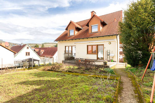 Titelbild Immowelt - Familienidylle mit Garten - Gepflegtes Einfamilienhaus zum Einzug bereit