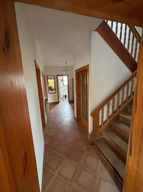 Flur / Treppenaufgang - 