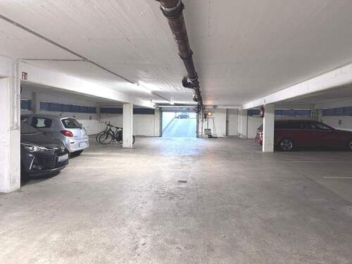 Tiefgarage - 3 Zimmer Etagenwohnung in Bremen