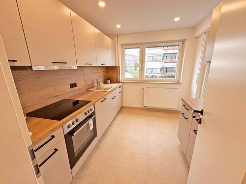 EG: Küche - Mehrfamilienhaus, Wohnhaus in Winnenden zum Kaufen