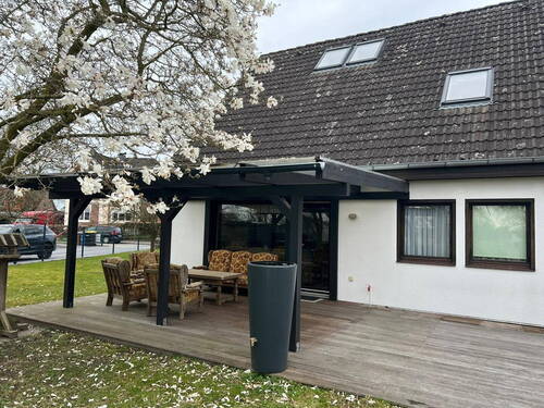 Terrasse mit Überdachung - 