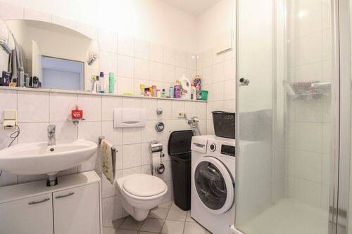 Badezimmer - Etagenwohnung mit 53,50 m&sup2; in Magdeburg zum Kaufen