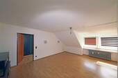 Wohnzimmer - Etagenwohnung mit 48,00 m² in Düsseldorf zur Miete