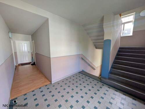 Treppenhaus - Etagenwohnung mit 60,90 m&sup2; in Zwickau zum Kaufen