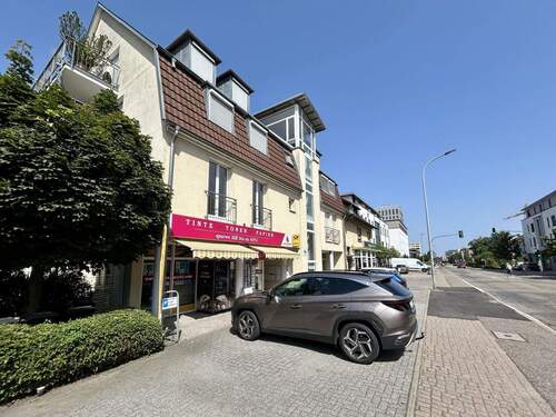 Außenansicht - Gewerbeeinheit in belebter Lage