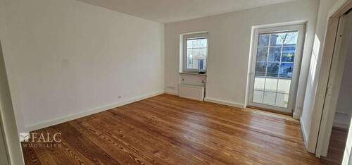 Wohnzimmer - Etagenwohnung mit 89,00 m&sup2; in Rostock zum Kaufen