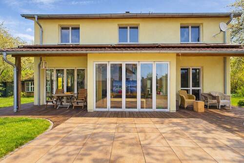 Hausansicht Süd - 5 Zimmer Einfamilienhaus zum Kaufen in Adelshofen