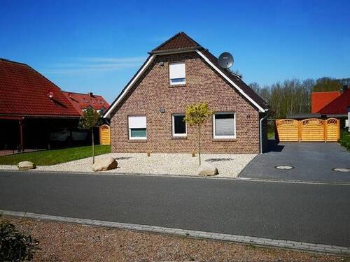 PKW Stellplätze - 4 Zimmer Einfamilienhaus in Wangerland