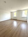Wohnzimmer2 - 2 Zimmer Etagenwohnung zur Miete in Dessau-Roßlau