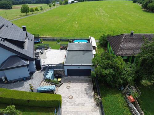 Garage - 