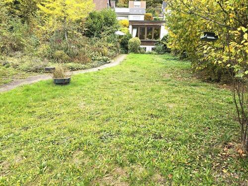 Blick zum Haus - Lage...Lage....Lage... - 590.000,00 EUR Kaufpreis, ca.  130,00 m² Wohnfläche