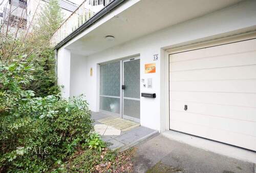 Eingang - 6 Zimmer Einfamilienhaus zum Kaufen in Odenthal