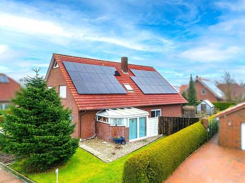 Bild 2 - 8 Zimmer Mehrfamilienhaus, Wohnhaus zum Kaufen in Esens