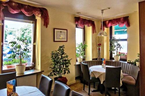 restaurant10-1024x682.jpg - 