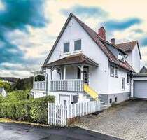 Familienfreundliches Zuhause mit viel Platz, Garten und Gestaltungsspielraum - Schrecksbach Röllshausen