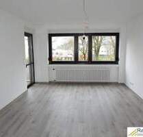 Trier-Heiligkreuz, renovierte 4 ZKB mit Loggia ab 1.4.26 zu vermieten.