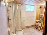 KG: Sauna und Dusche - 