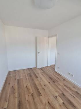 Büro - Bild 2.jpg - Etagenwohnung mit 72,00 m&sup2; in Püttlingen zur Miete